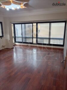 20,000 ج.م مقر اداري للايجار 120م ب سموحه خطوات من النادي