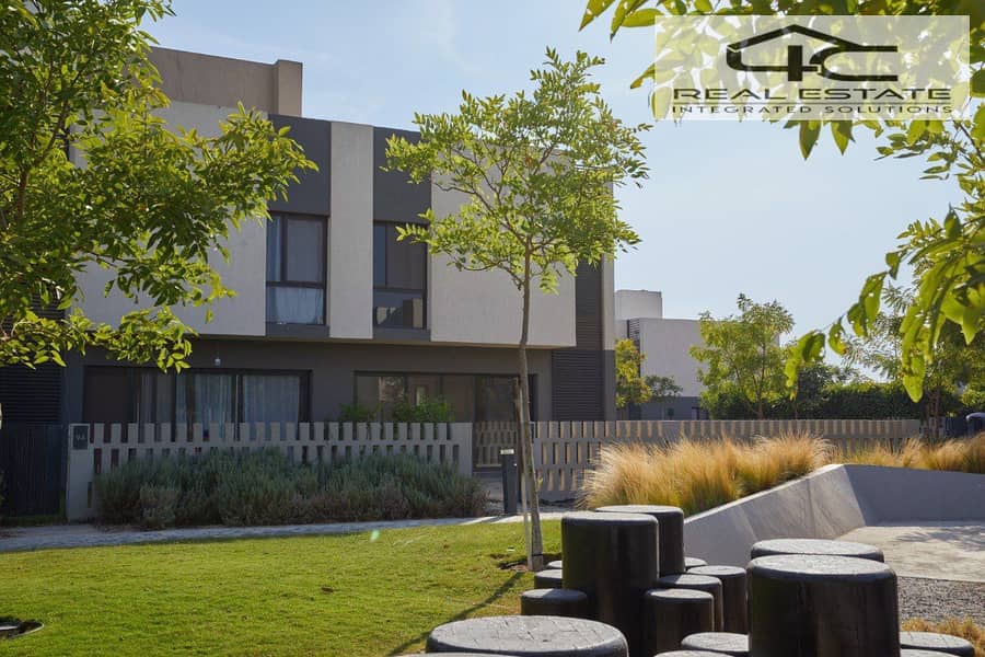 باقل سعر فى الوق تاون هاوس للبيع فيو لاند سكيب تشطيب كامل بالتكييفات استلام فورى فيو لاند سكيب  Al Burouj Compound 0