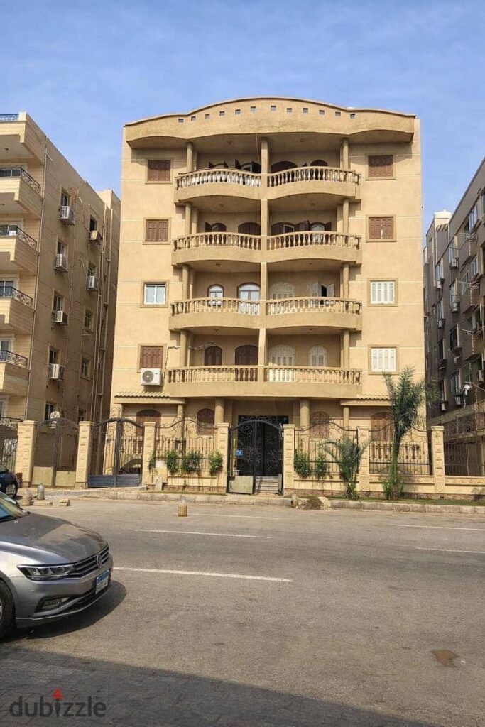 شقة للبيع بالتجمع الاول بالبنفسج عمارات 7  ظهر التسعين الشمالي  220 م لوكس اول سكن 0