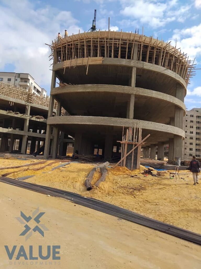 بمقدم 5% وتقسيط حتي 5 سنوات محل تجارى للبيع في قلب زهراء المعادي امام نادى وادي دجله بالقرب من المسجد الكويتى بجوار كمبوند معادي فالي 0