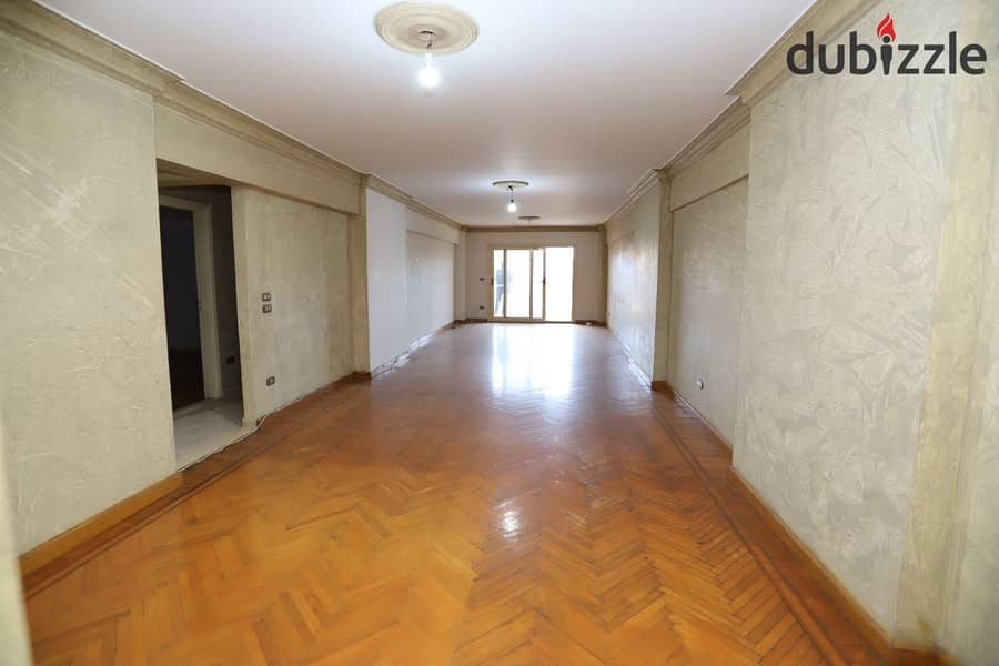 شقه للبيع في كفر عبده  225م _ ش سكينه بنت الحسين . 0