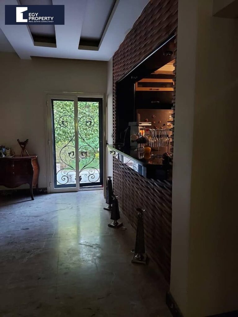 فيلا للبيع موقع مميز متشطبة بالكامل استلام فوري في الرحاب - القاهرة الجديدة  El Rehab - New Cairo 0