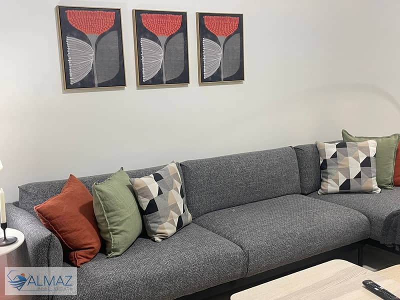 شقه مفروشه للايجار في كمبوند ميفيدا في التجمع الخامس قريب من الجامعة الأمريكية ووسط الخدمات والمواصلات، مما يجعل الوصول لأي مكان في القاهرة الجديدة سه 0