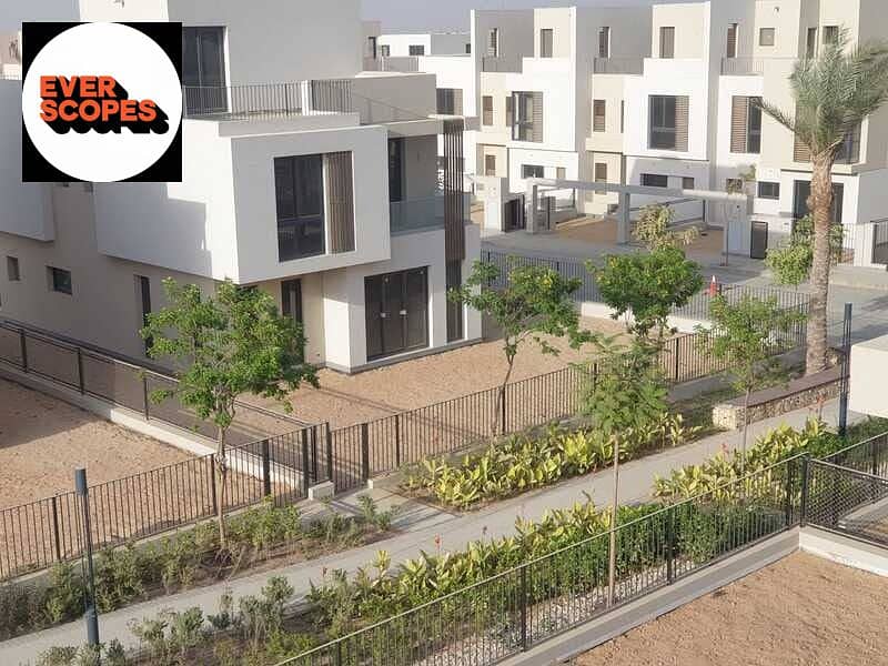 تاون هاوس متشطب بالكامل للبيع في كمبوند ( سوديك ايست ) لوكيشين مميز 0