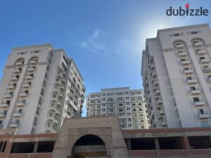 12,896,000 ج.م امتلك شقة فاخرة في *صواري بوليفارد – الإسكندرية الجديدة* بموقع مميز وإطلالة رائعة من الدور التاسع، مع تسهيلات سداد مرنة واستلام خلال سنة فقط