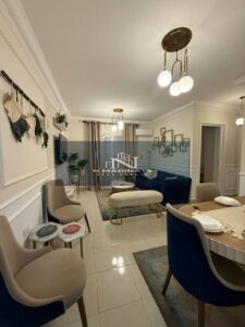 25,000 ج.م للايجار في مدينتي بتشطيبات سوبر للوكس وفرش فندقي شقه 78 متر + 45 متر جاردن فيb10 مكيفه بالكامل للوكيشن وسعر للقطه خطوات للخدمات