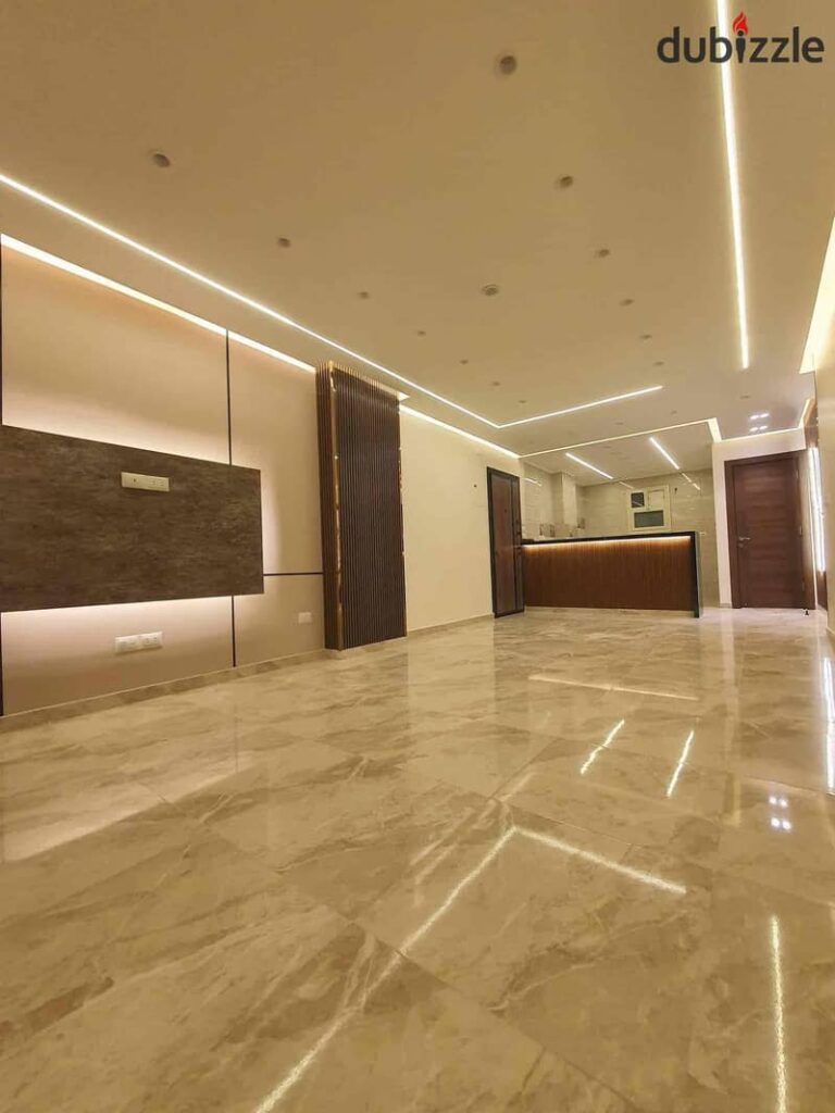 شقة للبيع تشطيب كامل وجاهزة للسكن في نيركو الشطر الثالث  داخل كومباند معادي جيت مساحة 153 متر 3 غرف نوم 2 حمام ريسبشن واسع مطبخ موقع مميز داخل الكومباند أمن وخدمات مناسبة للسكن أو الاستثمار للتواصل خاص أو واتساب 0