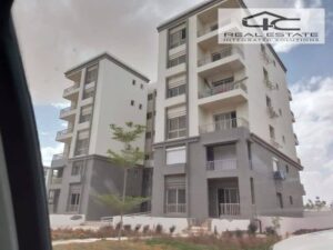 10,920,000 ج.م شقه للبيع ريسيل ١٨٥ متر ف كمبوند هايد بارك open view بتقسيمه مميزه وسعر لا يقارن جاهزه للمعاينه والاستلام