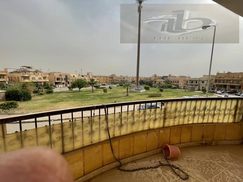 شقة للبيع فيو وايد جاردن فى فيلات شرق الاكاديميه التجمع الأول 0