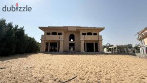 58,000,000 ج.م اميز فيلا نموذج B بالسوق حاليا سعراً وموقعاً مساحة المباتي 615م مساحة الارض 1100م توزيعة الارض مثاليه