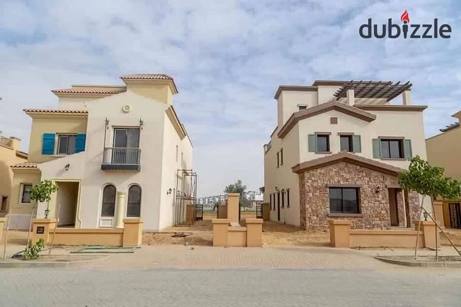 فيلا مستقلة متشطبة بالكامل بالمطبخ و بالتكيفات نصف فرش في كمبوند ميفيدا اعمار بالقاهرة الجديدة علي بعد دقائق من هايد بارك 0