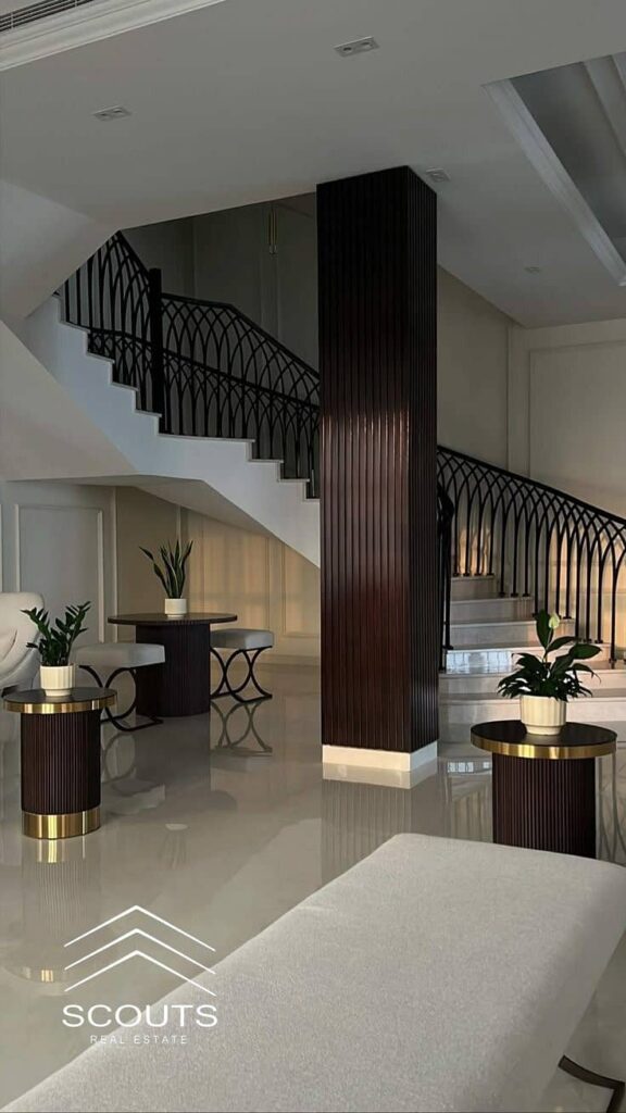 بسعر القديم امتلك الان فيلا للبيع استلام فورى 160م متشطبة بالكامل فى قلب التجمع الخامس على شارع التسعين بالقرب من AUC فى ازار Fifth Settlement Azzar 0