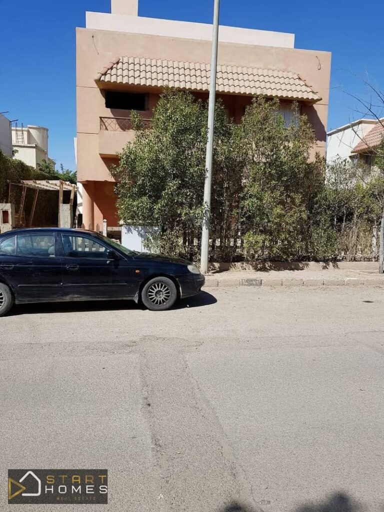 للبيــــــع في مدينــــةالرحـــاب استاندالوان نموذج i فيلا بدون تشطيب تقدر تشطبها علي ذوقك يوجد اسانسير بالفيلا 0