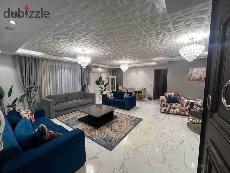 شقة فندقيه مفروشة تشطيب فندقي للسكن الراقي والمميز بالدقي 0