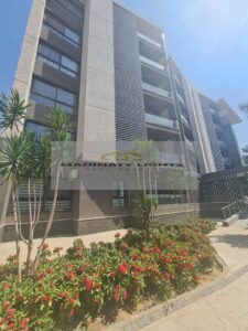 5,500,000 ج.م شقة للبيع فى بريفادو استلام فورى بتشطيبات خاصة وفرش فندقى فاخر مساحة 97 متر حجز 2023 بإجمالى عقد 5 مليون 500 بالتقسيط على7 سنوات