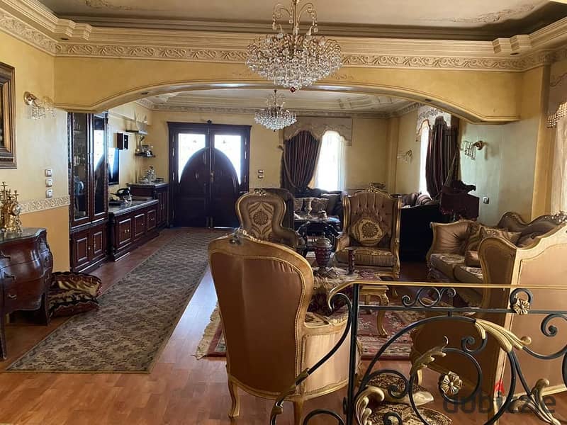 للبيع دوبلكس فاخر في جنوب الأكاديمية التشطيب سوبر لوكس بالمطبخ  - التجمع الأول -القاهرة الجديدة 0