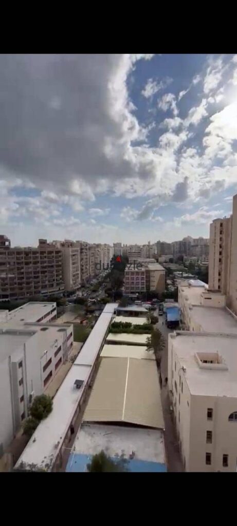 شقه للبيع 200م ب سموحه علي ميدان فيكتور عمانويل 0