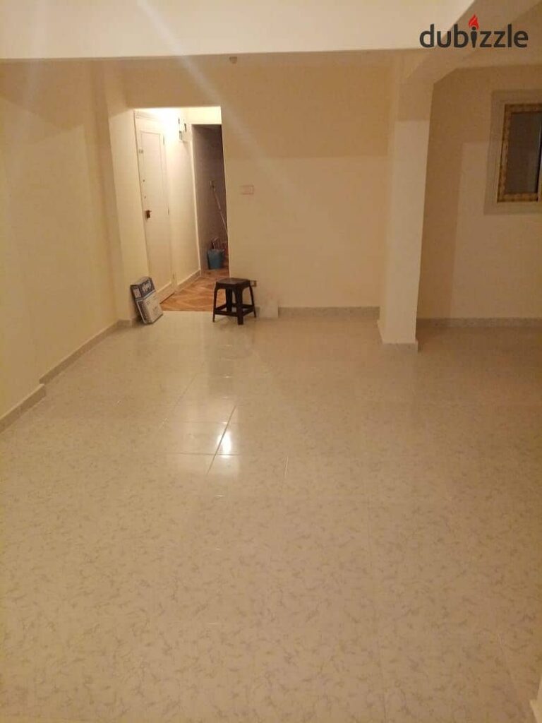 للأيجار الادارى بسموحة 98 متر 0