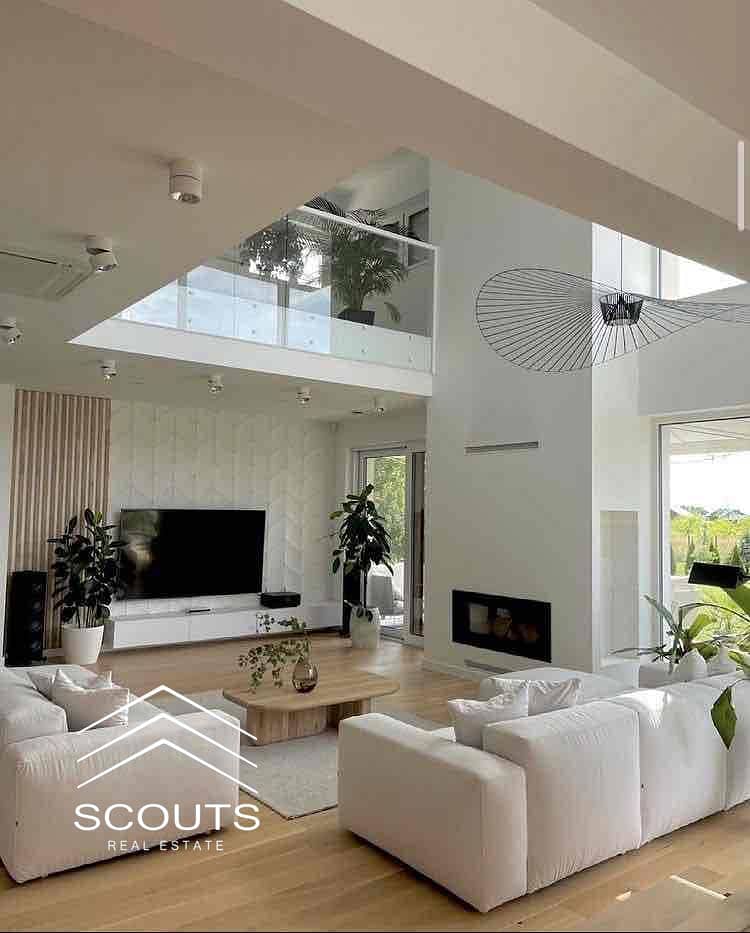 استلام فوري بالتقسيط فيلا للبيع كورنر برايم لوكيشن بجوار جميع الخدمات 3ادوار double view في ازار التجمع الخامس بجوار بالم هيلز Pk2 وماونتن فيو 1 Azzar 0