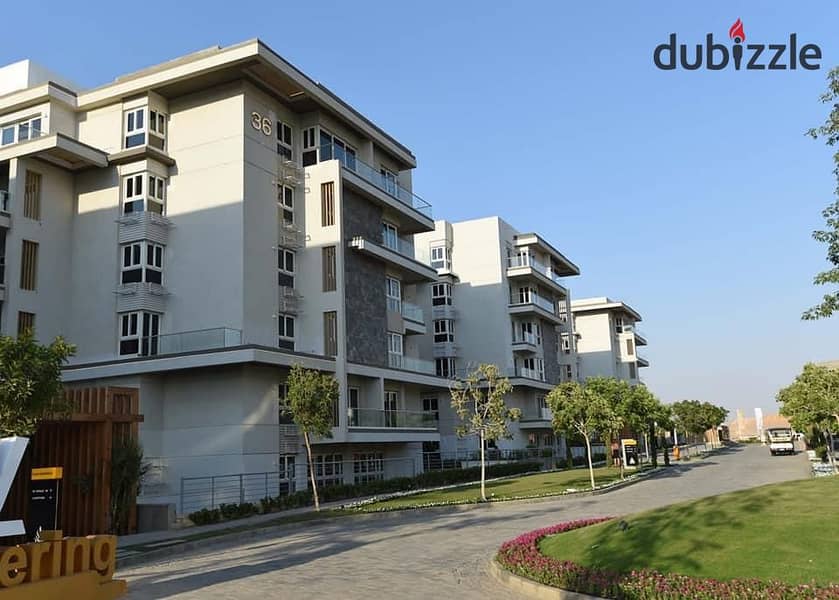 للبيع بسعر مميز شقه متشطبه 180متر في منطقه التوسعات الشماليه في اكتوبر اقساط لحد 12سنه 0