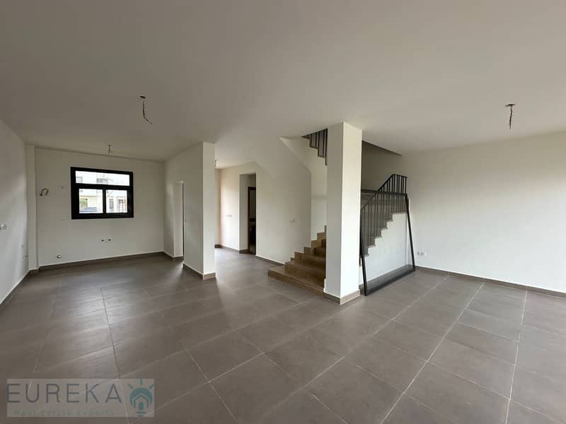 تاون هاوس 160 متشطبة + التكييفات في كمبوند البروج 0