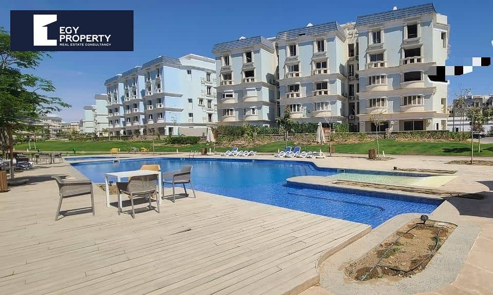 شقة للبيع بإطلالة على المسبح جاهزة للسكن قي ماونتن فيو القاهرة الجديدة التجمع 0