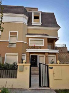 10,000,000 ج.م فيلا للبيع في سراي جاهزه للاستلام و المعاينه بالسعر القديم جاهزه للاستلام – متاحة للمعاينة في أي وقت و سعرها لُقطه لفتره مؤقته المساحة: 160متر المعاينة: متاحة في أي وقت مميزات المشروع: موقع استراتيجي على طريق السويس مباشرة مساحات خضراء واسعة وبحيرات