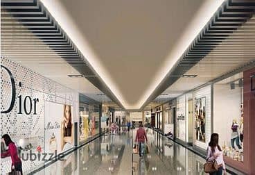 استثمار تجاري مضمون امتلك محل 10م على مدخل العاصمة الإدارية مباشرة في اكبر مول امام لافيستا وكمان أول قسط بعد الاستلام 0