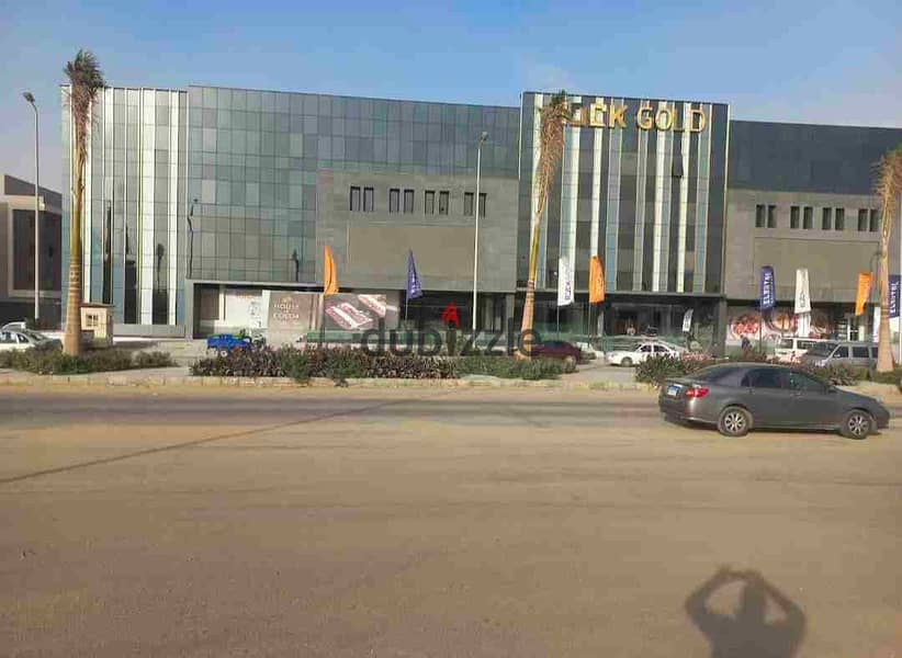 مكتب للبيع متشطب تشطيب كامل جاهز للأستلام الفوري والسعر بالتقسيط 0