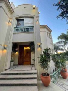 10,300,000 ج.م فيلا متاحه للبيع في مدينتي – متاحه للمعاينة و بسعر مميز و قابل للتفاوض • نوع الوحدة: تاون هاوس • المساحة: 259م² • الحالة: متاح معاينة مميزات المشروع: تصميمات عصرية وتشطيبات راقية مساحات خضراء ومناطق مفتوحة نادي رياضي واجتماعي مناطق ترفيهية للأطفال