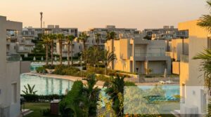 19,000,000 ج.م ڤيلا توين هاوس للبيع بحري بالكامل في ازها العين السخنة – ڤيو مفتوح وموقع مميز