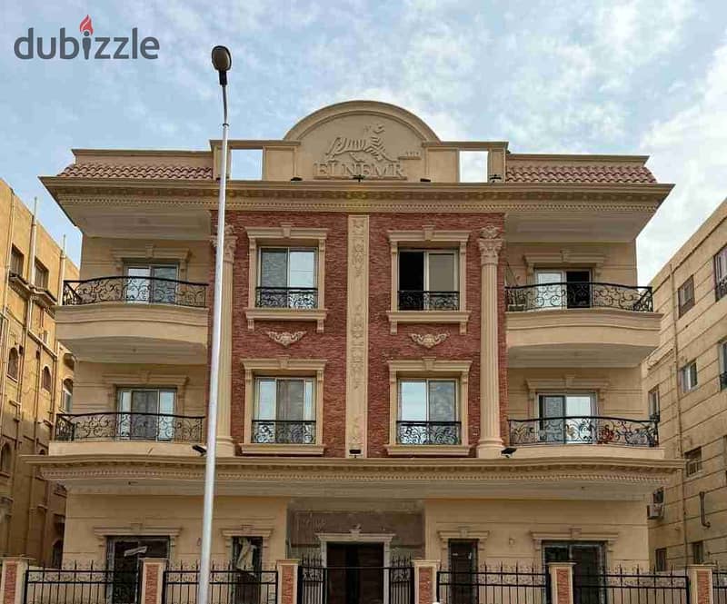 شقة ٣٥٠ م و جاردن٢٥٠ م استلام فوري في البنفسج 0