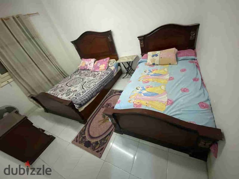 شقه للايجار مفروش ٩٦م موقع مميز قريبه من البوابات 0