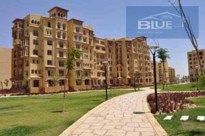 17,500 ج.م للايجار شقة 2نوم بالمطبخ والتكيفات في B2 مدينتي