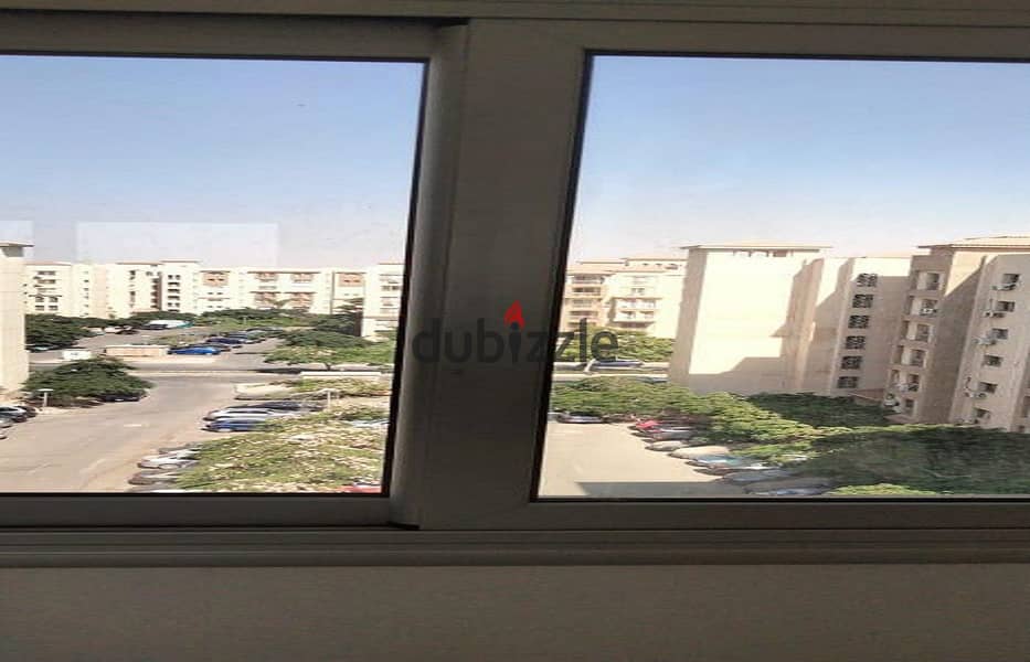 شقة للبيع بمدينتي 107متر دور سادس بمنطقة B2 تشطيب شركة فيو جاردن بموقع وسعر  مميز 0