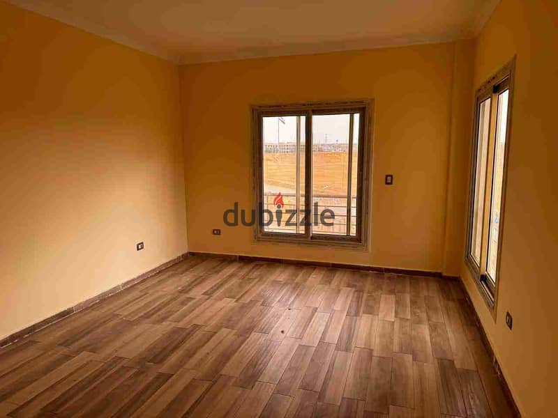 للايجار دوبلكس في كمبوند وصال علوي440م 0