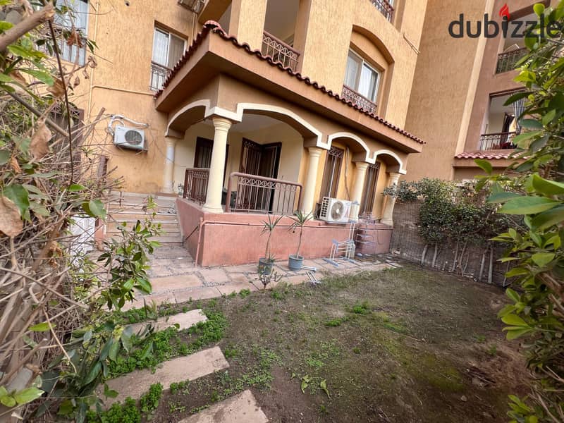 للبيع بسعر لقطه ارضى بحديقه فى مدينتى مساحه135متر فى البى1 0