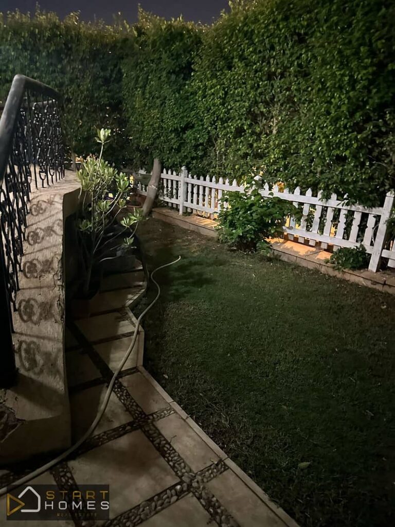 شقه مفروشه للايجار في الرحاب بجوار المسجد والمطاعم وبوابه 22 0