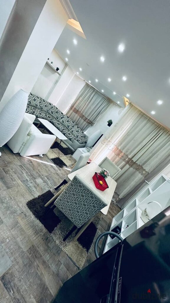 استوديو للايجار مفروش بمدينتي B10 0