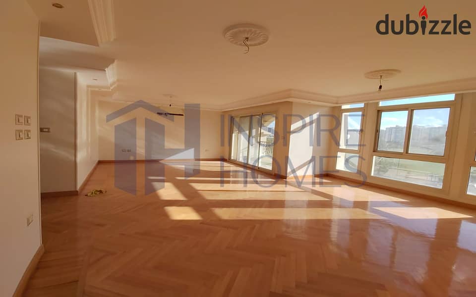 شقة للايجار 220م سموحة 0