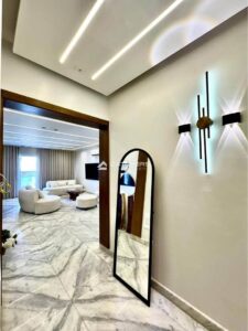 6,930,000 ج.م شقة للبيع 3غرف فى كمبوند Address east التجمع الخامس فورى متشطبة بفيو panorama على لاند اسكيب 5 دقايق من الجامعه الامريكيه و شارع التسعين