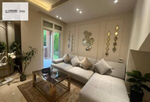 9,000,000 ج.م استلام فوري توين هاوس متشطب بالمطبخ و التكيفات للبيع في نيوم اكتوبر-التوسعات الشرقيه Nyoum October Northern Expansions بموقع مميز 6 اكتوبر الجيزه