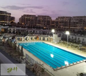 شقة من 3 غرف نوم جاهزه للاستلام فيو على النادي – ماونتن فيو آي سيتي 7,500,000 ج.م