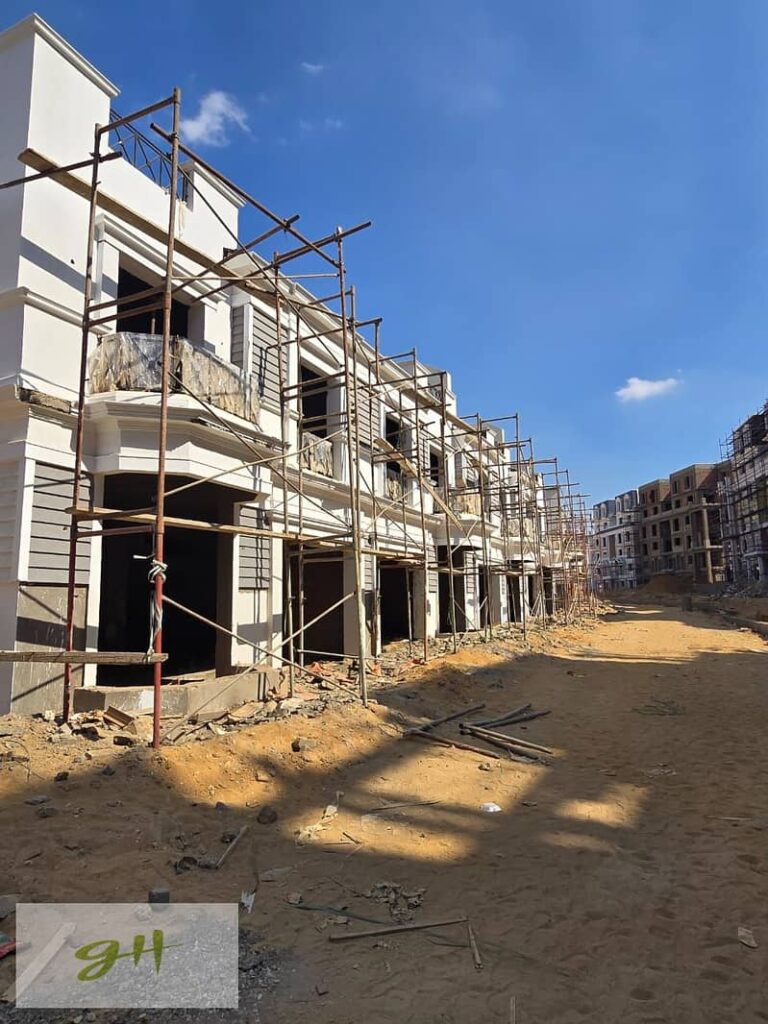 بسعر أقل من سعر الماركت | تاون هاوس مميز للبيع - ماونتن فيو 1.1 0