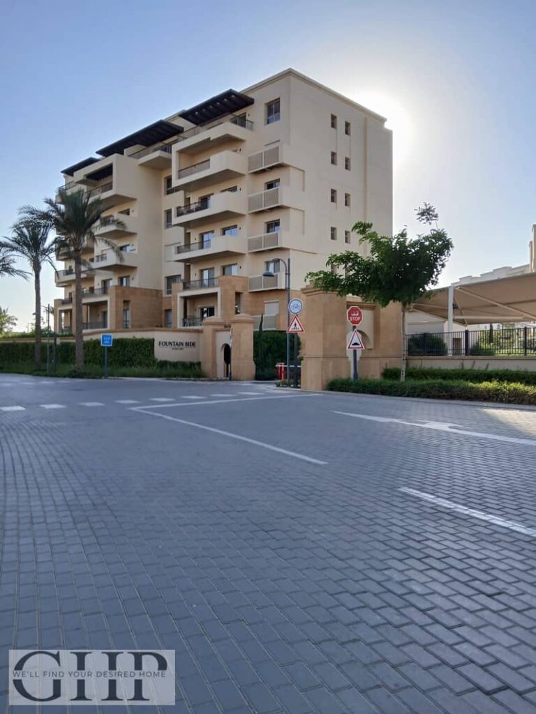 شقة كاملة التشطيب للبيع في أب تاون كايرو من إعمار | افضل فيو وموقع 0