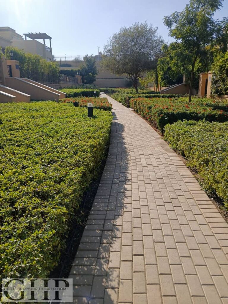 تاون هاوس للبيع - مساحة 190 م ، أرض 300 م ، 3 غرف نوم فيو لاند سكيب في ميفيدا | إعمار 0