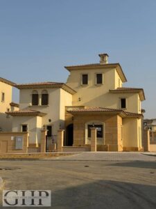 فيلا مميزه | أرض مساحتها 580 متر مربع – سيتي جيت جاهزة للبيع 45,000,000 ج.م