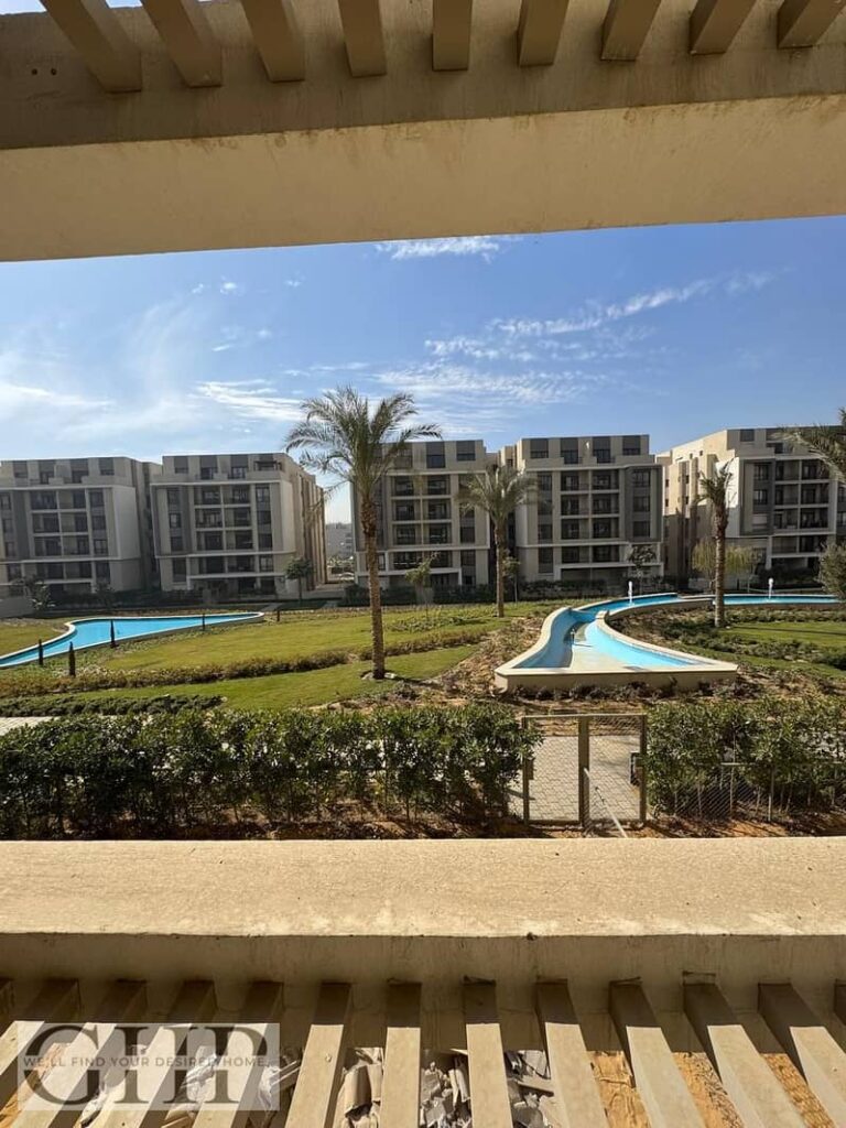 شقة للبيع في فيفث سكوير - مساحة 130 متر مربع | 2غرف نوم + حمامان 0