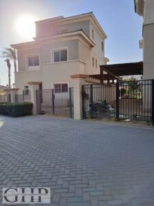 فيلا مميزه مستقلة من 5 غرف نوم – أبتاون – مساحة 472 م، تشطيب كامل | موقع متميز 188,000 ج.م