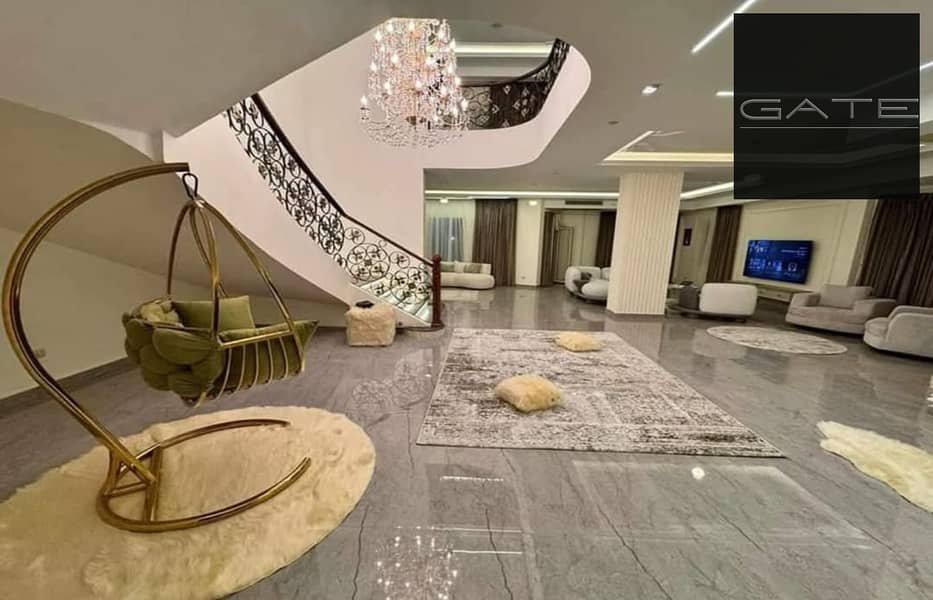 فيلا مستقلة متشطبة بالكامل استلام فوري في ماونتن فيو 4 بسعر لقطة أقل من السوق وإطلالة مميزة على الأهرامات 0